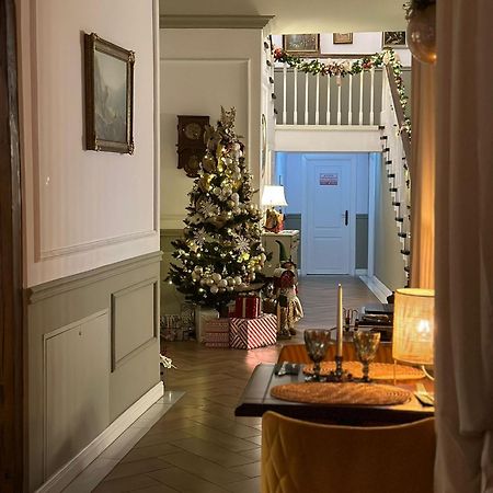 La Fontaine Hotel Hunedoara Eksteriør billede