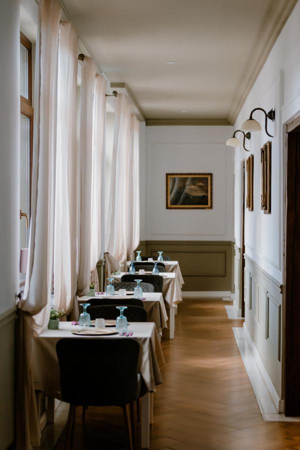 La Fontaine Hotel Hunedoara Eksteriør billede